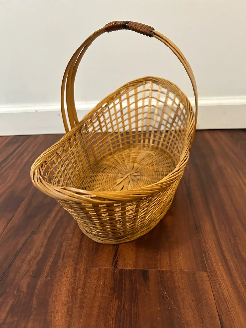 Vintage Sturdy Oval Wicker Woven Basket with Tall Handle - Honey Brown